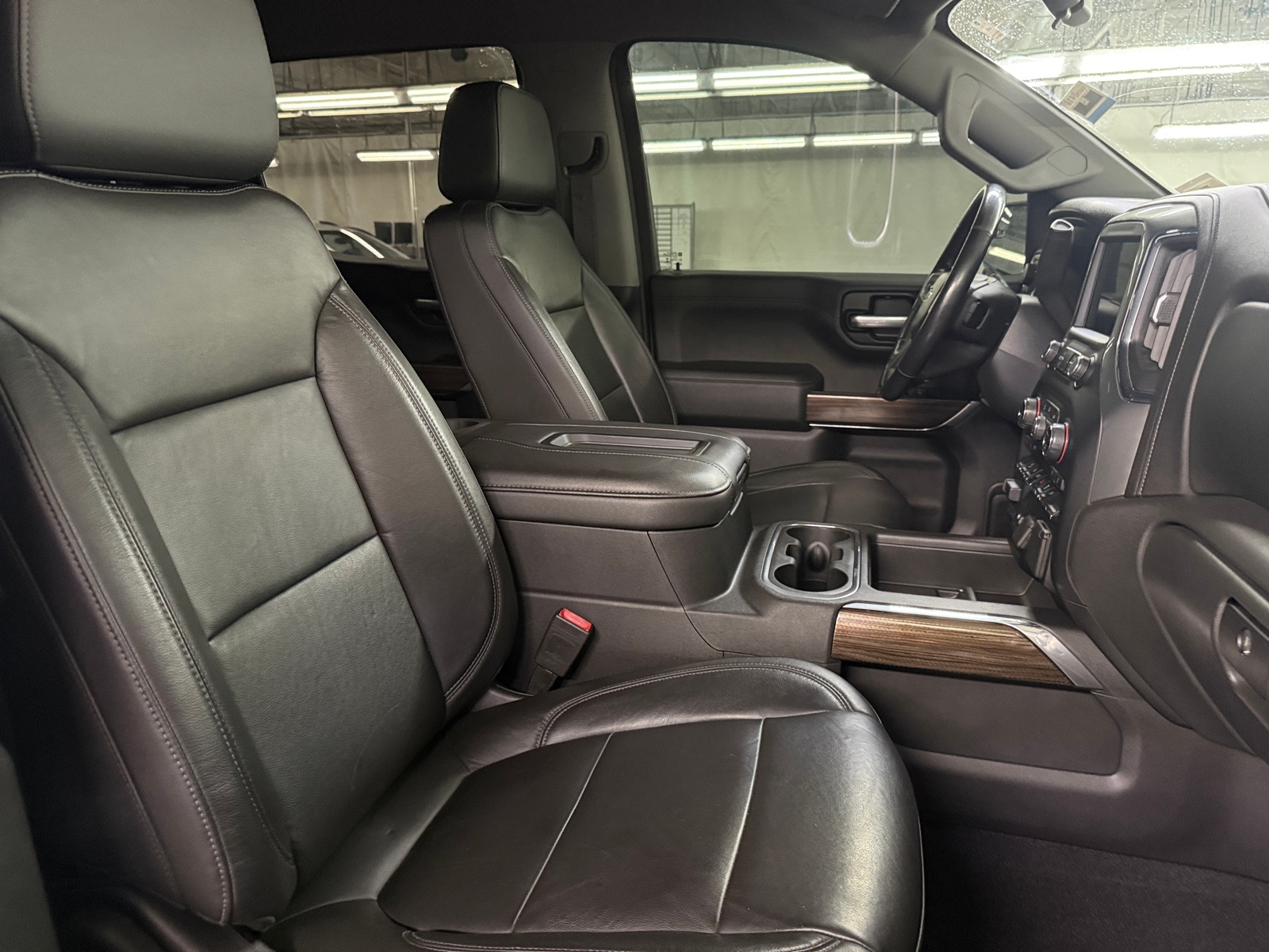 Thumbnail: 2020 Chevrolet Silverado 1500 - 2