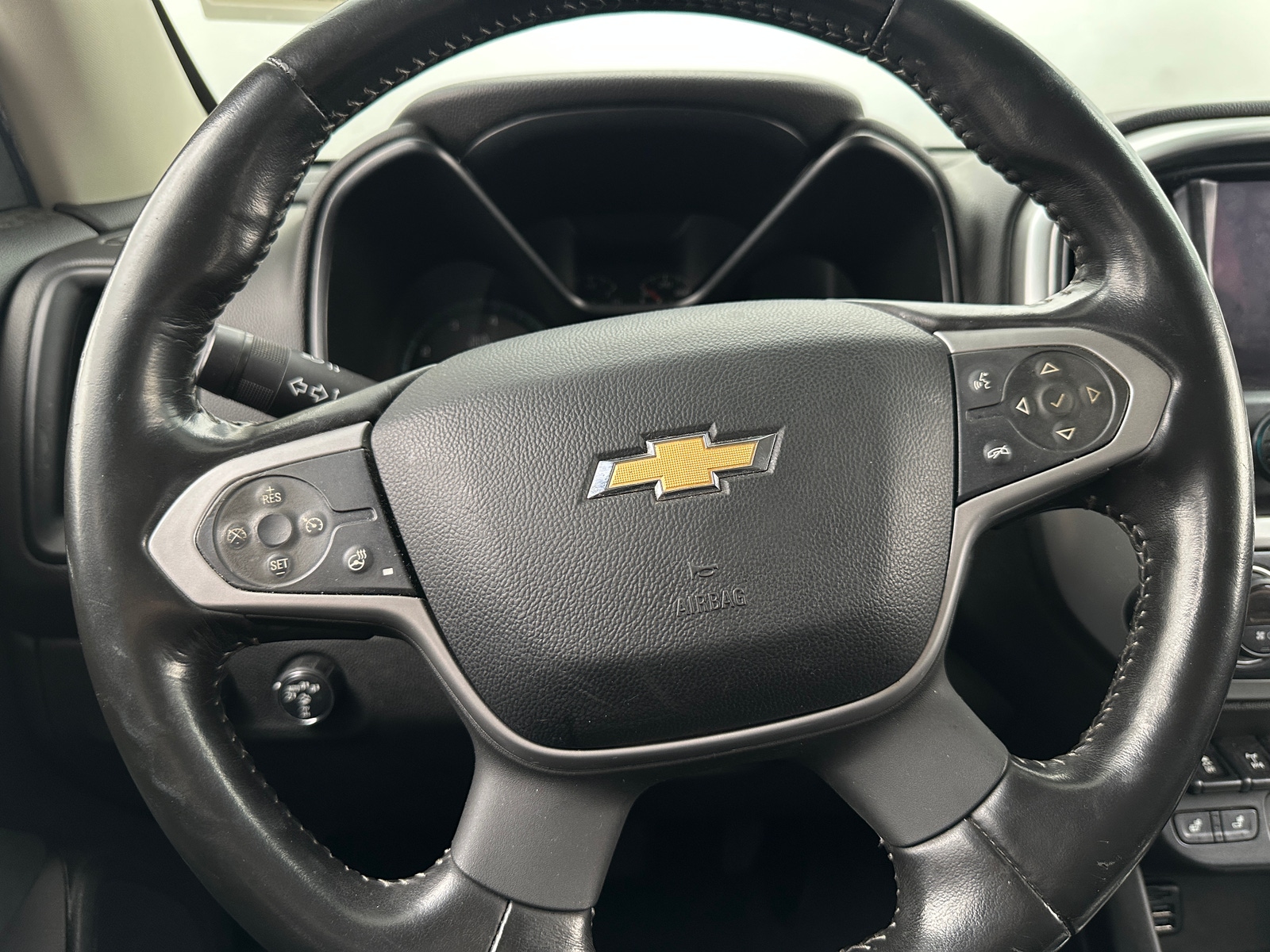 Thumbnail: 2019 Chevrolet Colorado - 4