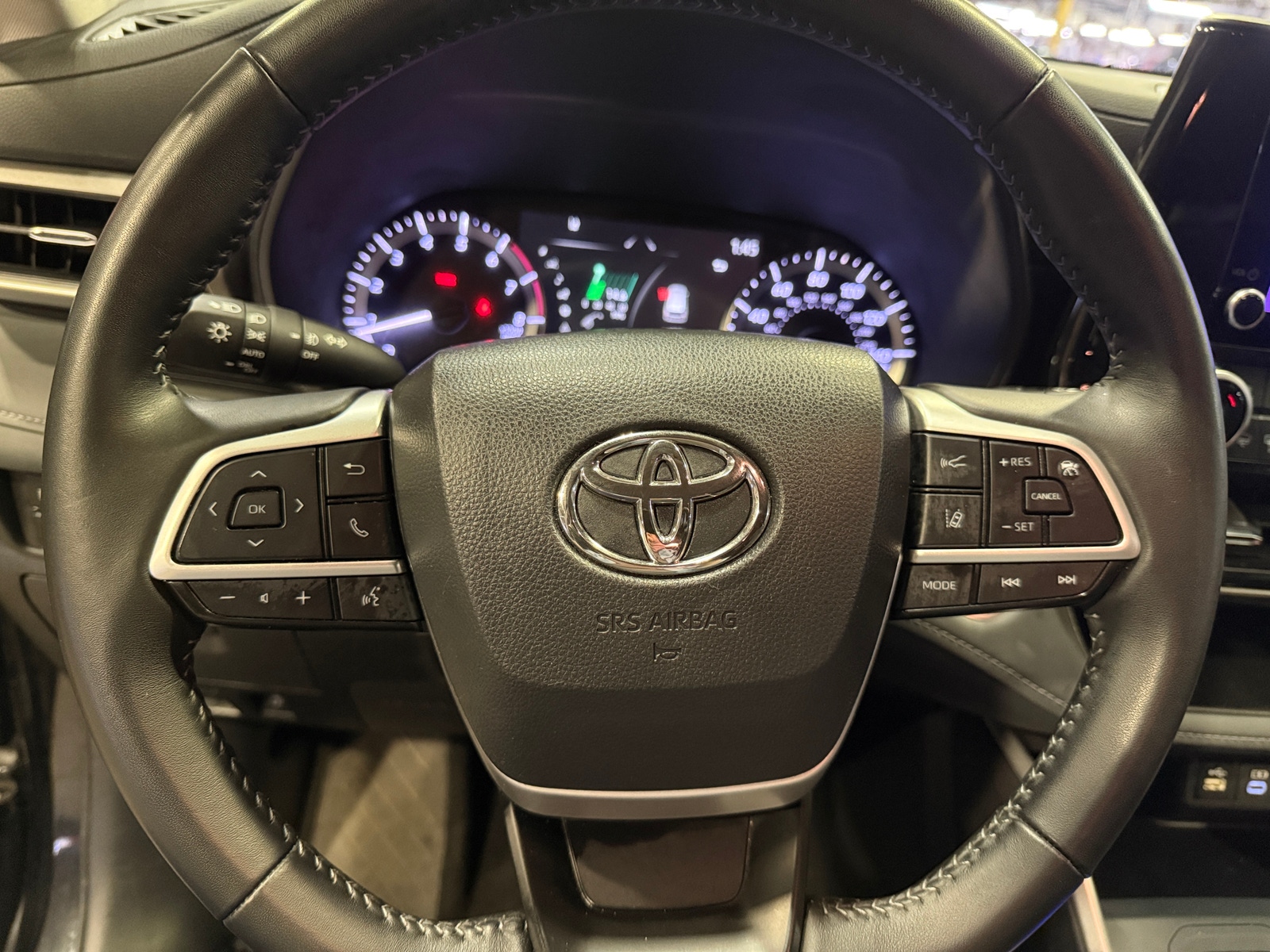 Thumbnail: 2025 Toyota Highlander - 5