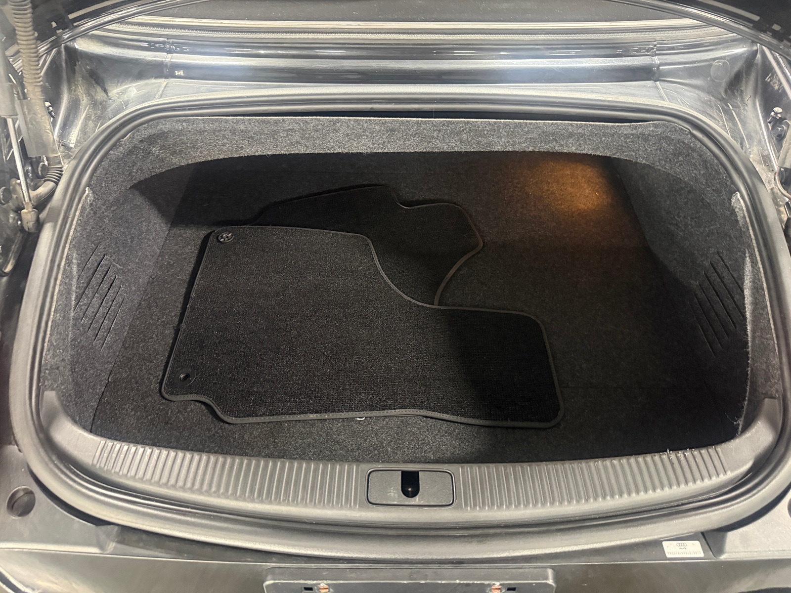 Thumbnail: 2011 Audi TT - 5