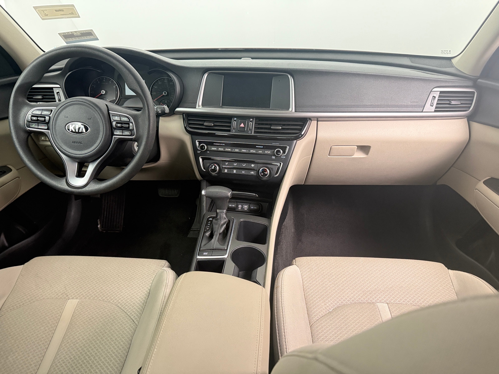 Thumbnail: 2018 Kia Optima - 3