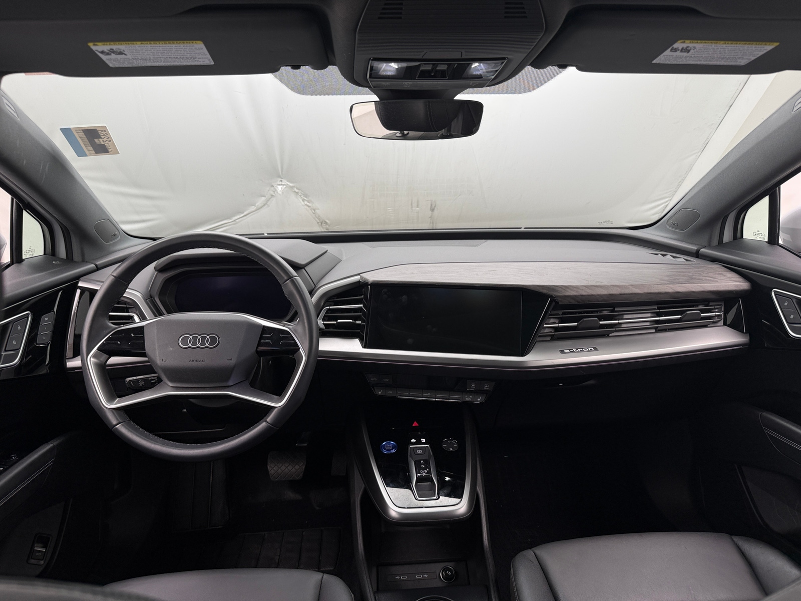 Thumbnail: 2023 Audi Q4 e-tron - 2