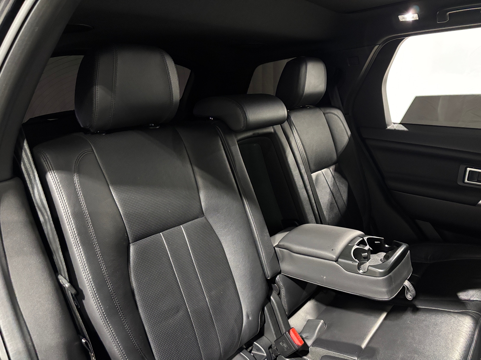 Thumbnail: 2018 Land Rover Discovery Sport - 5