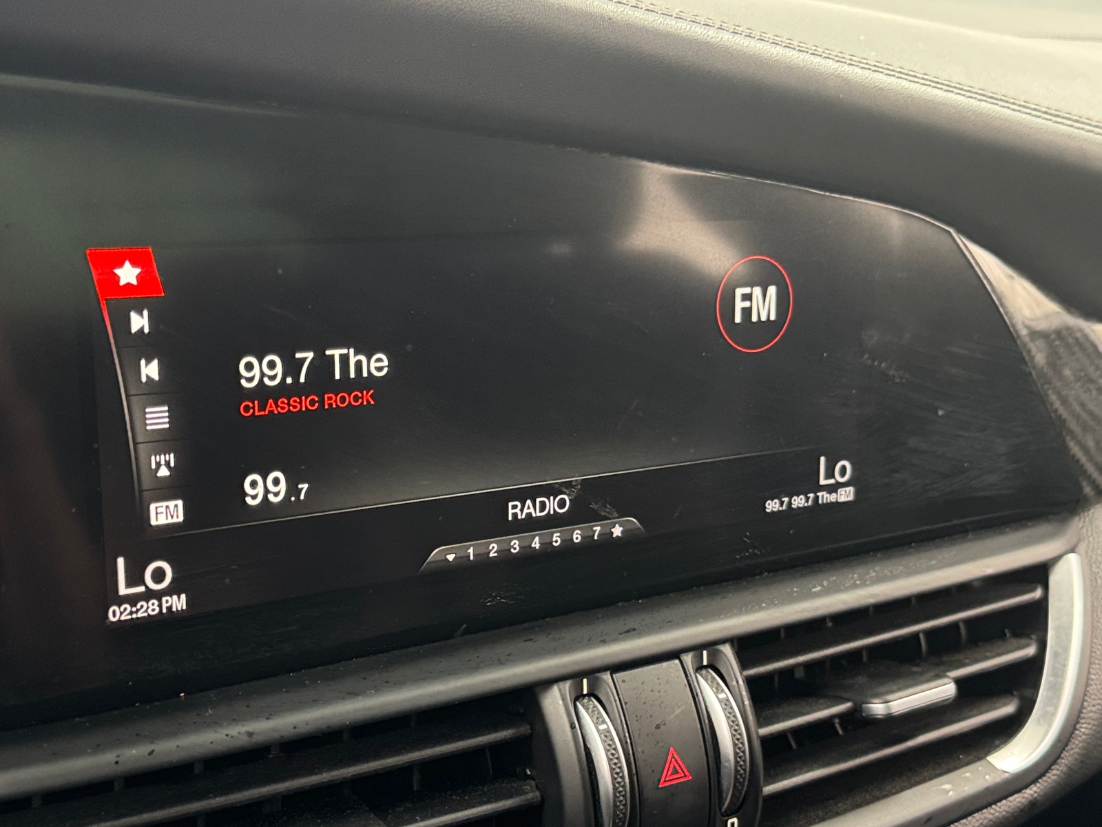 Thumbnail: 2017 Alfa Romeo Giulia - 3