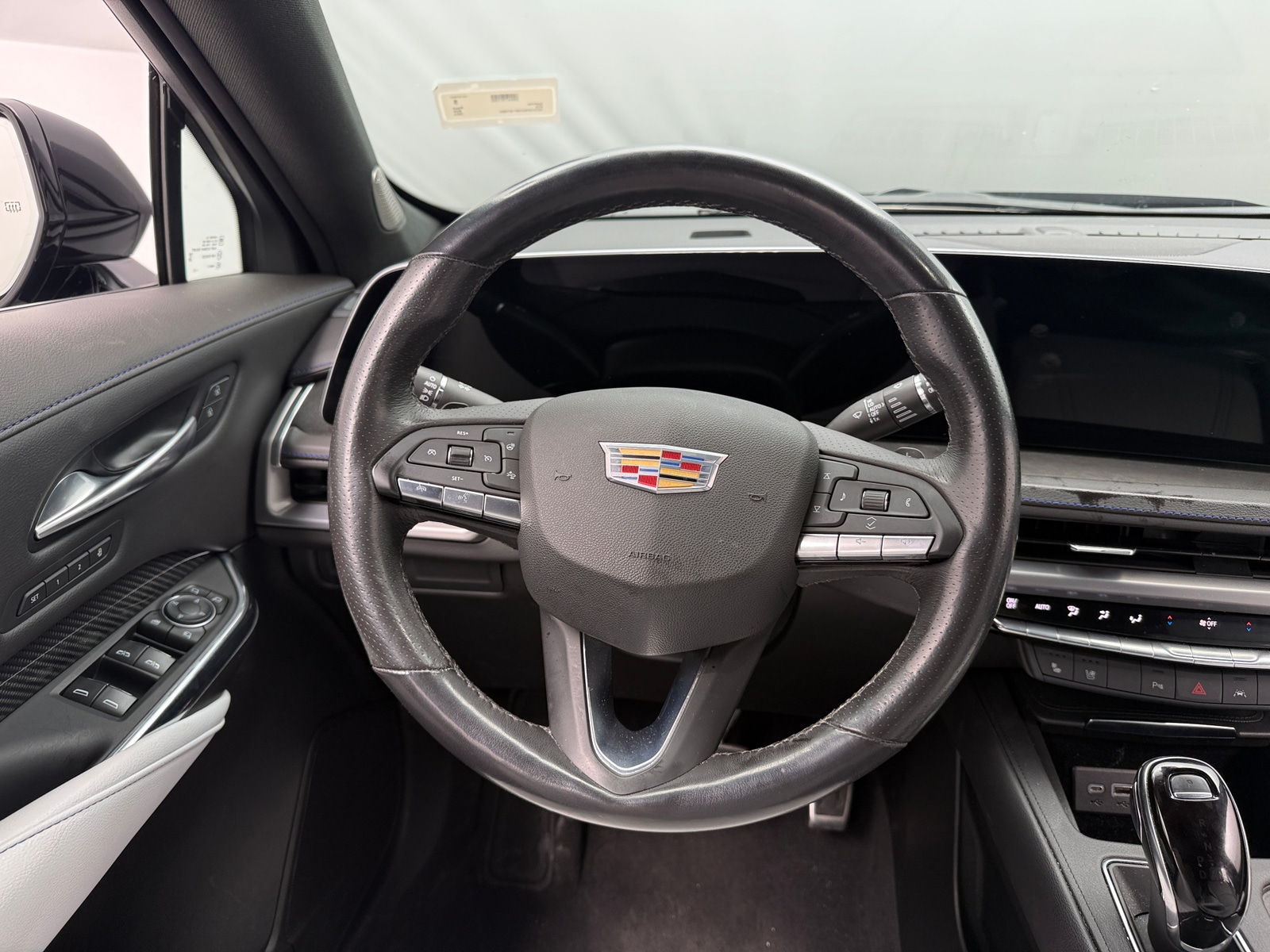 Thumbnail: 2024 Cadillac XT4 - 4