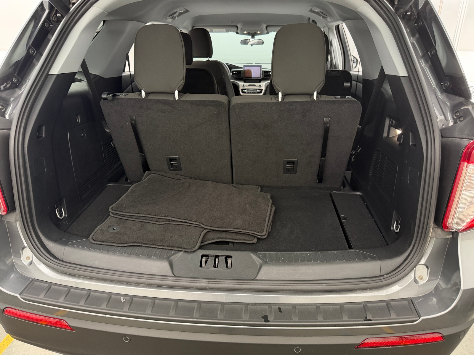 Thumbnail: 2024 Ford Explorer - 7