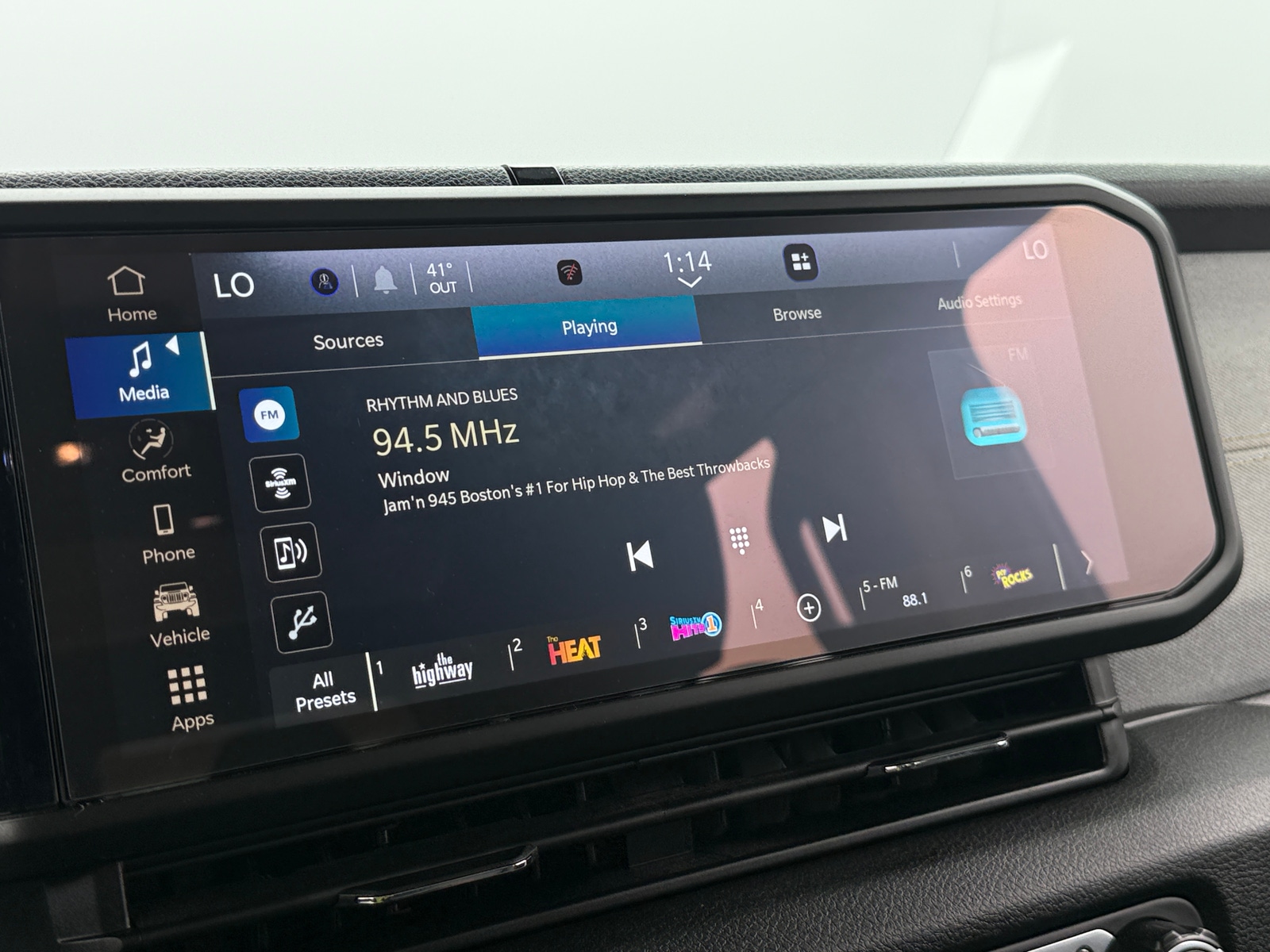 Thumbnail: 2025 Jeep Gladiator - 4