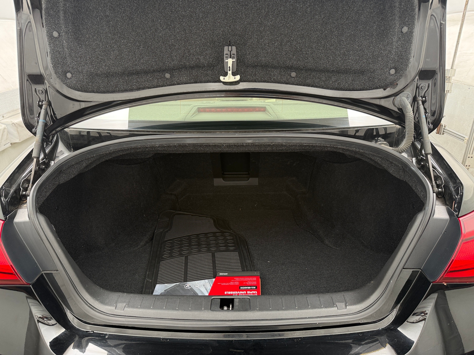 Thumbnail: 2019 INFINITI Q70 - 6