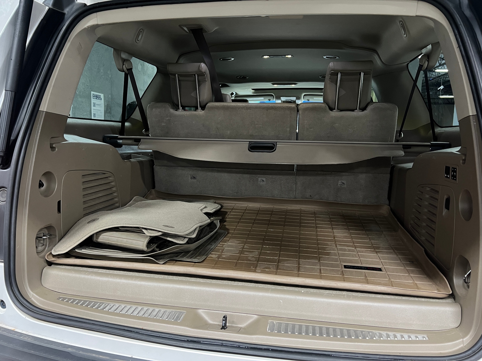 Thumbnail: 2017 Chevrolet Suburban - 6