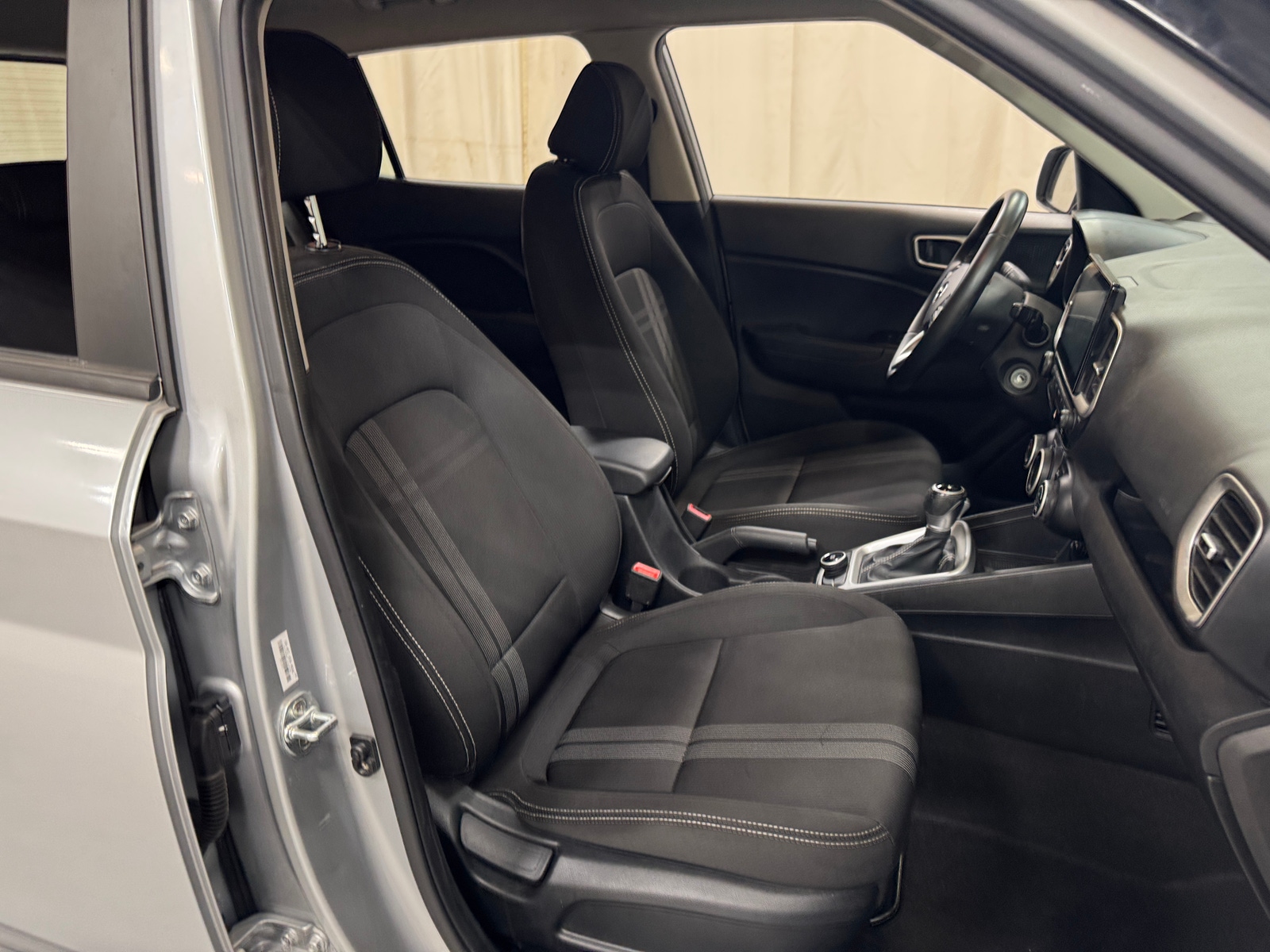 Thumbnail: 2021 Hyundai Venue - 2