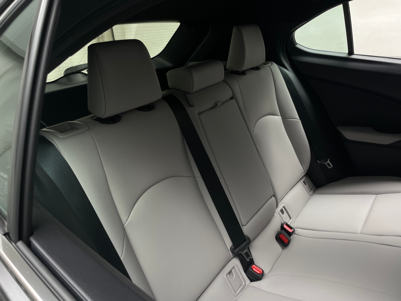 Thumbnail: 2025 Lexus UX - 5