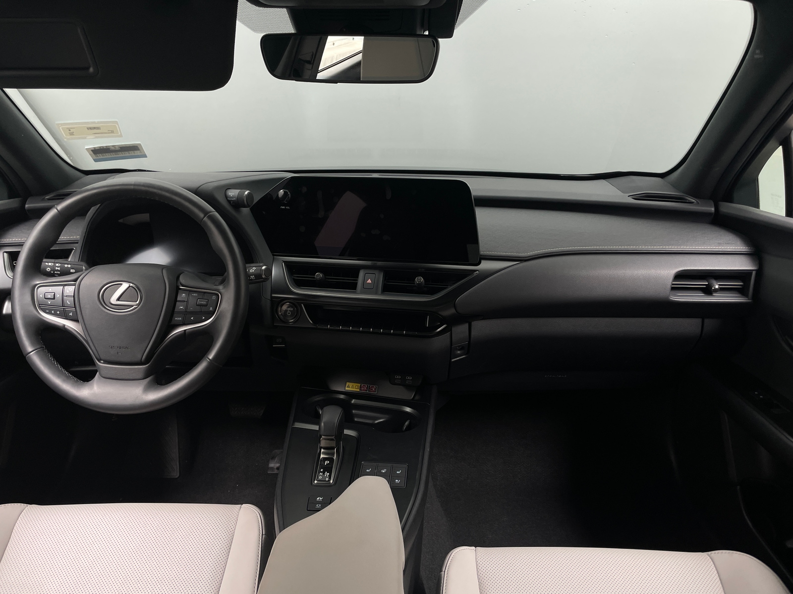 Thumbnail: 2025 Lexus UX - 2