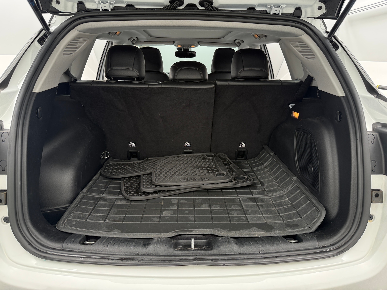 Thumbnail: 2022 Jeep Compass - 6