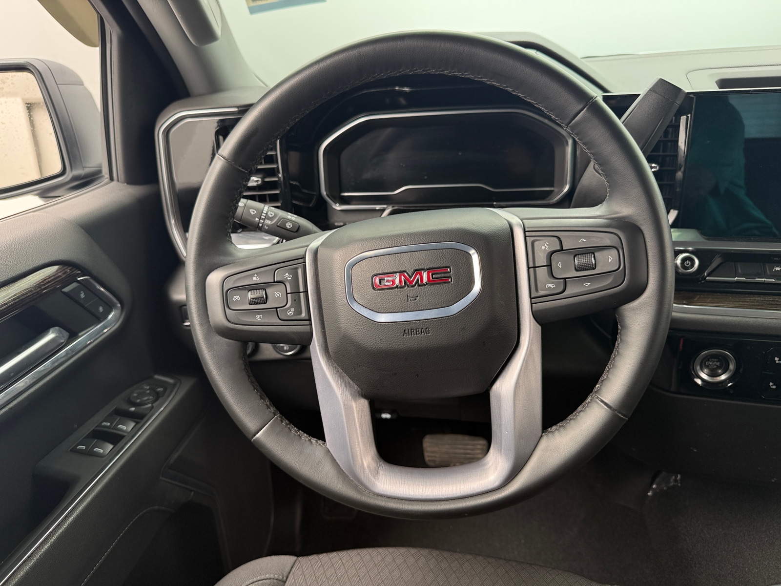 Thumbnail: 2024 GMC Sierra 1500 - 5