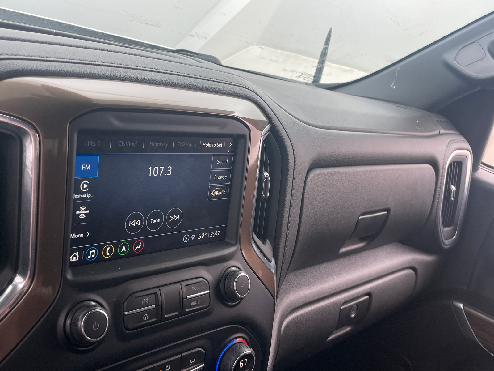 Thumbnail: 2021 Chevrolet Silverado 1500 - 3