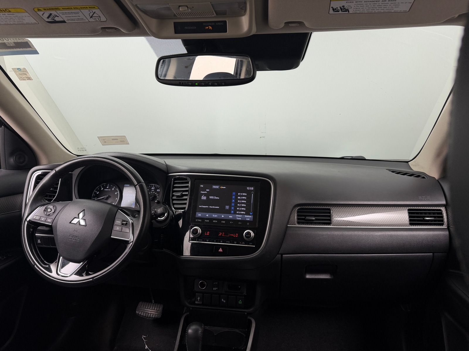 Thumbnail: 2020 Mitsubishi Outlander - 2