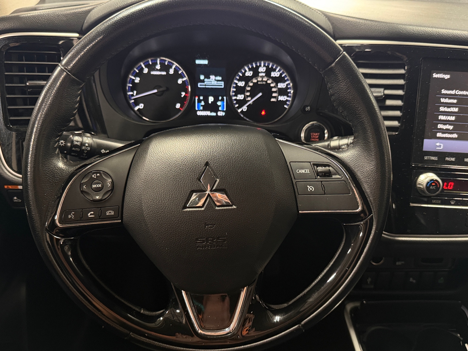 Thumbnail: 2020 Mitsubishi Outlander - 4