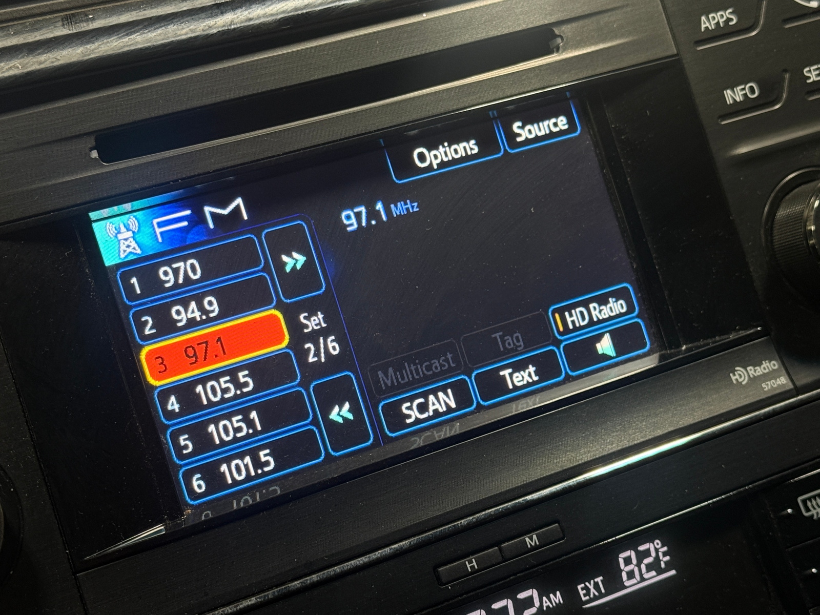 Thumbnail: 2013 Toyota Avalon - 4