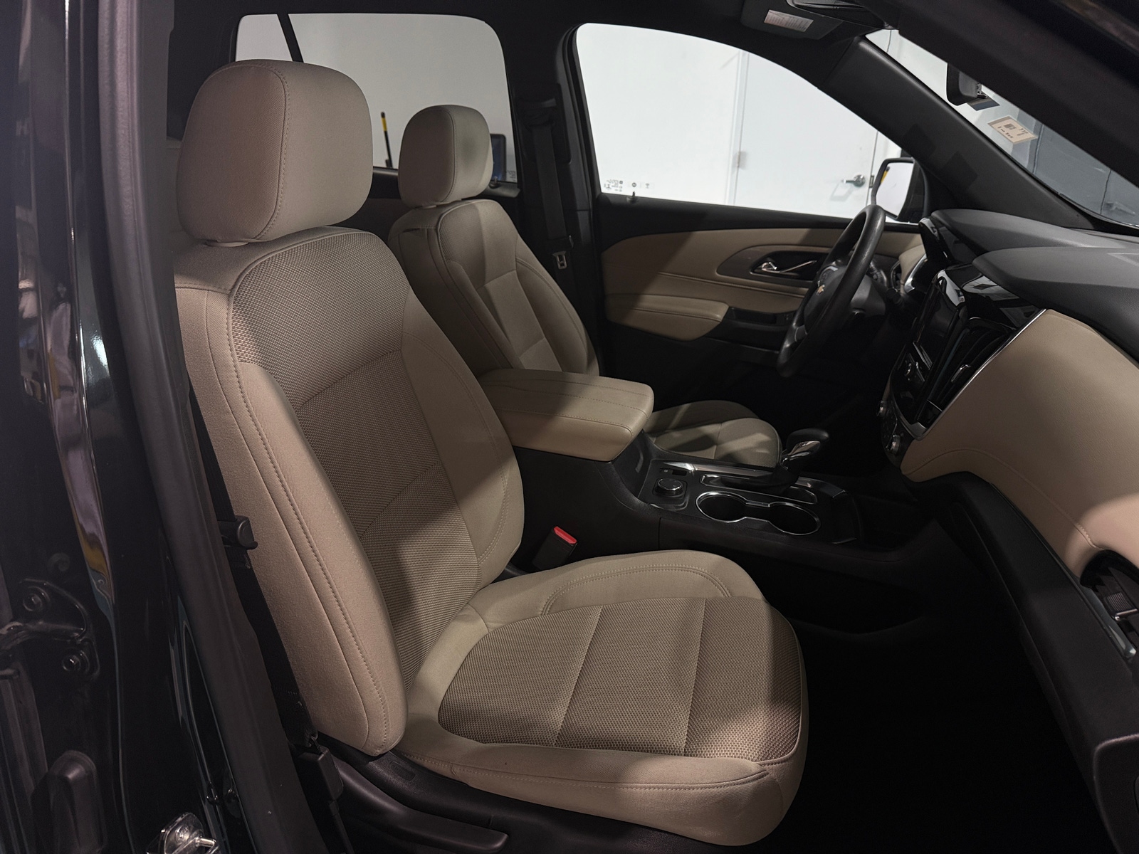 Thumbnail: 2022 Chevrolet Traverse - 2