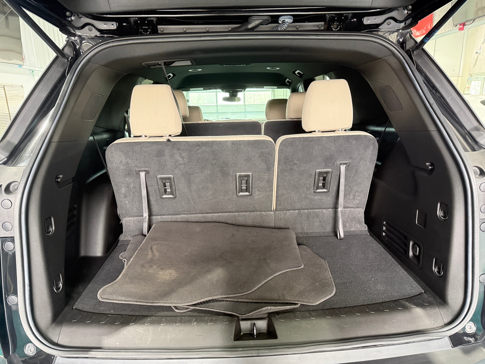 Thumbnail: 2022 Chevrolet Traverse - 7