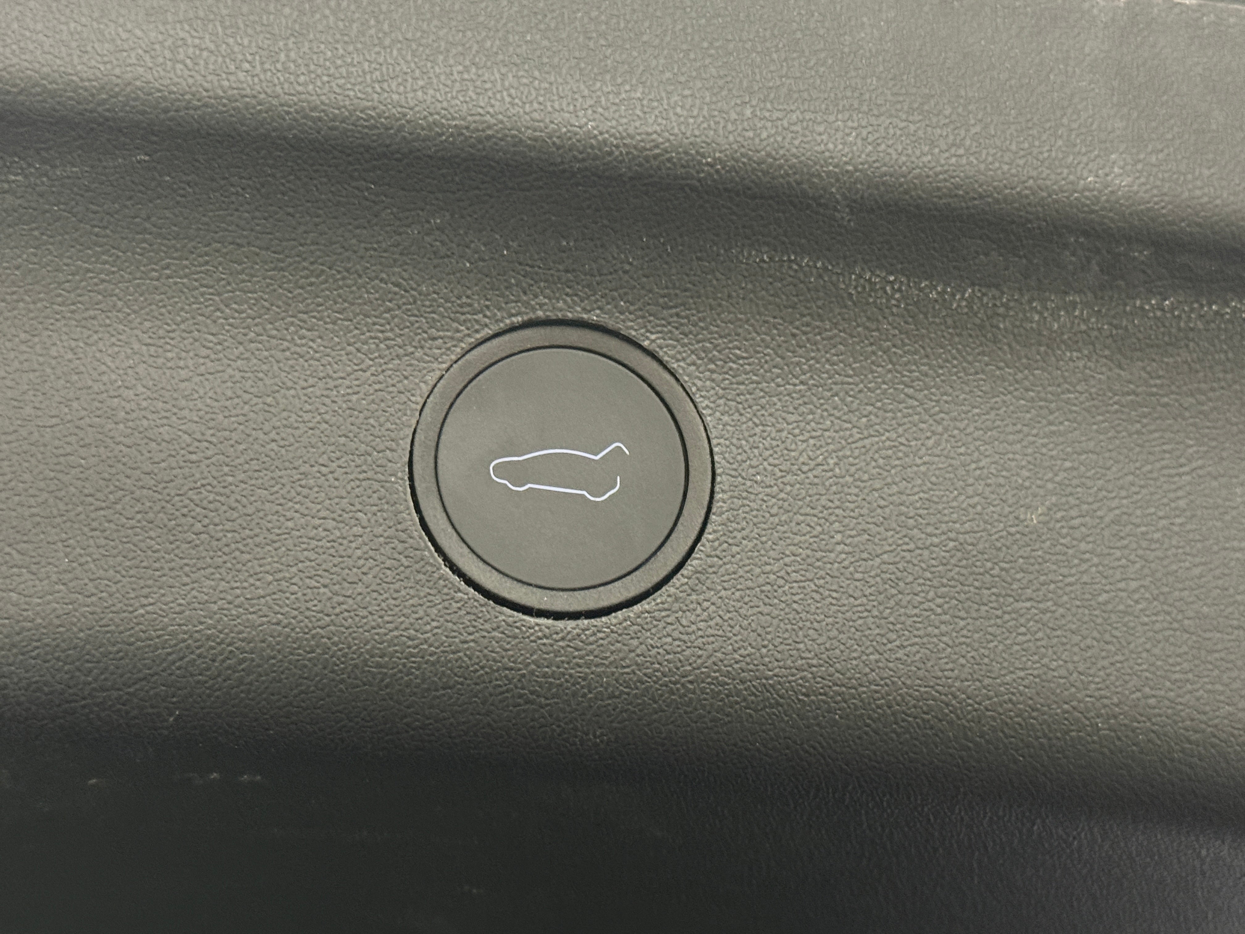 Used 2024 Tesla Model Y Long Range with VIN 7SAYGDEE4RA274911 for sale in Auburn, WA