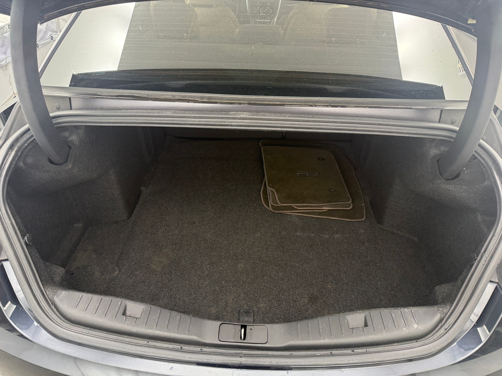Thumbnail: 2013 Lincoln MKZ - 6