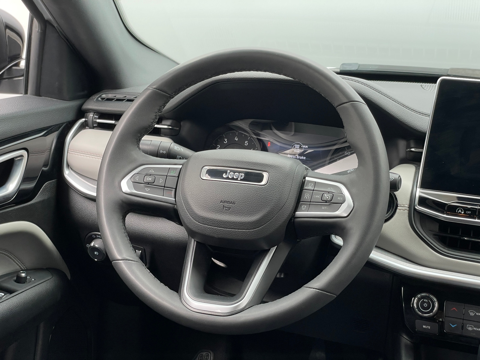 Thumbnail: 2025 Jeep Compass - 4