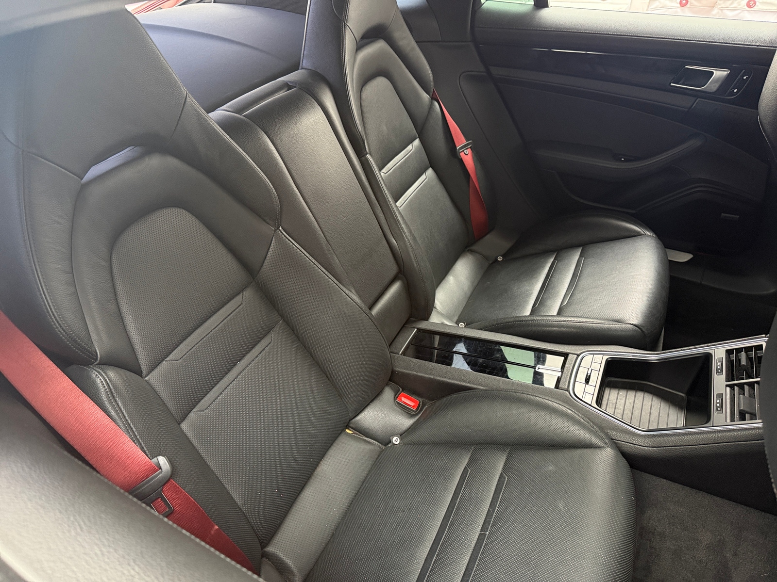 Thumbnail: 2017 Porsche Panamera - 5