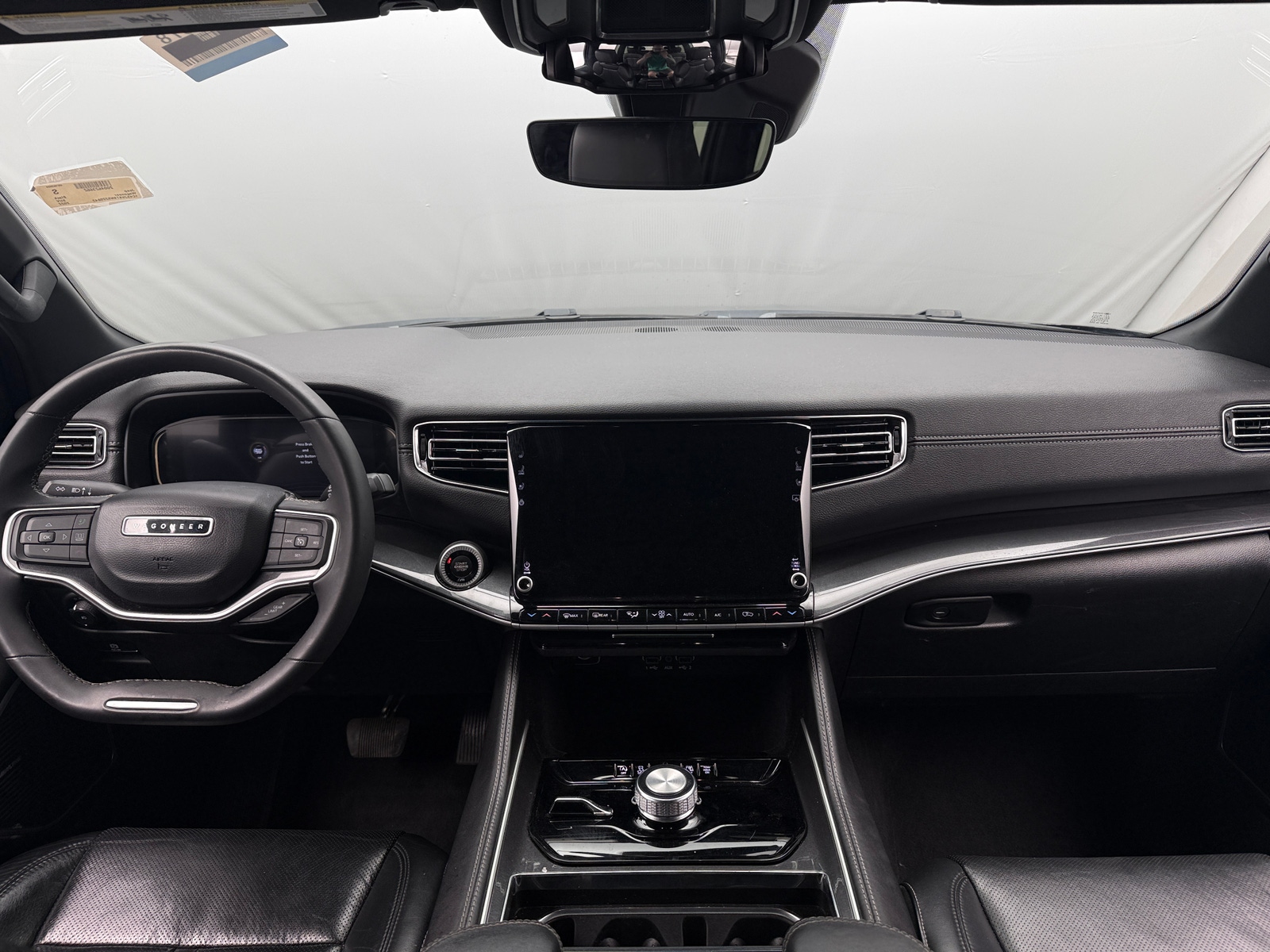 Thumbnail: 2022 Jeep Wagoneer - 2