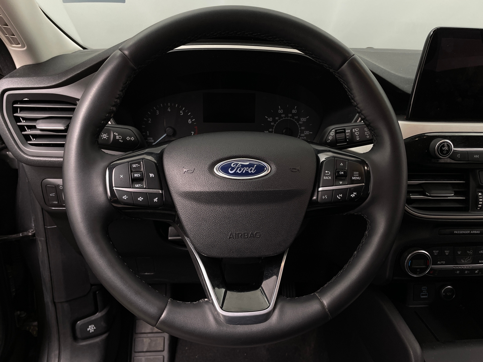 Thumbnail: 2021 Ford Escape - 5