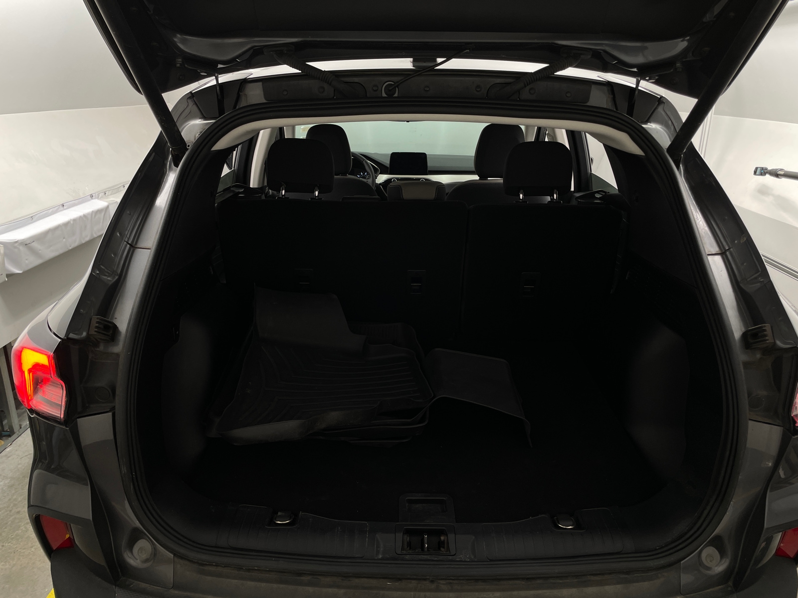 Thumbnail: 2021 Ford Escape - 7