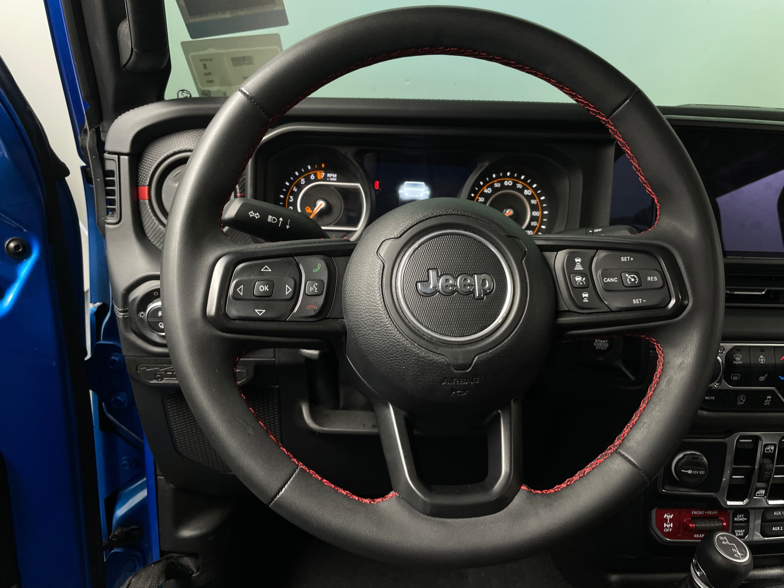 Thumbnail: 2024 Jeep Gladiator - 5