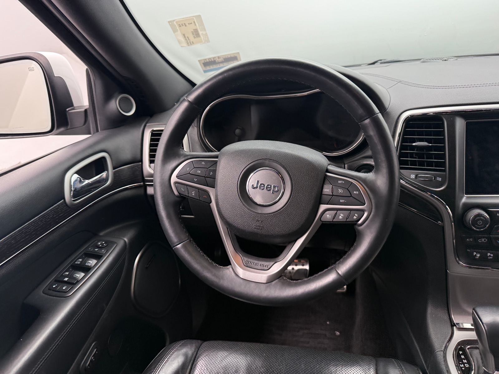 Thumbnail: 2018 Jeep Grand Cherokee - 4