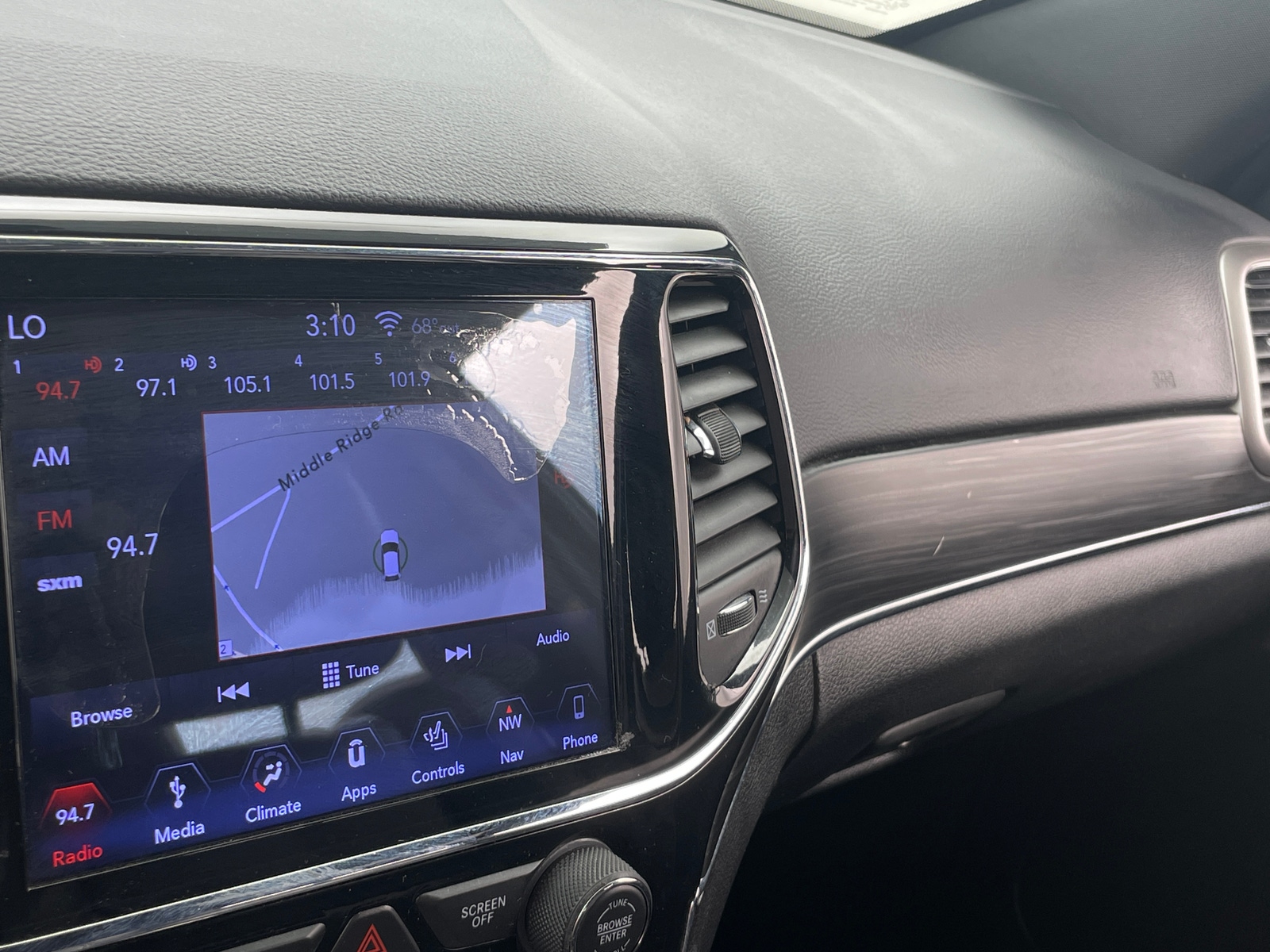 Thumbnail: 2019 Jeep Grand Cherokee - 3