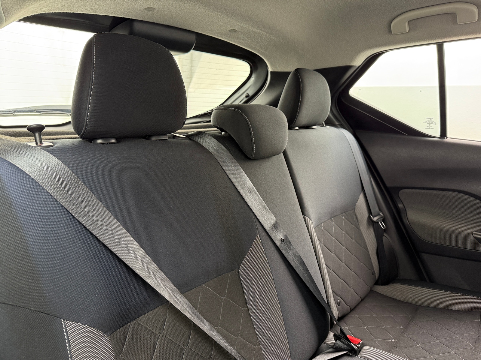 Thumbnail: 2018 Nissan Kicks - 6