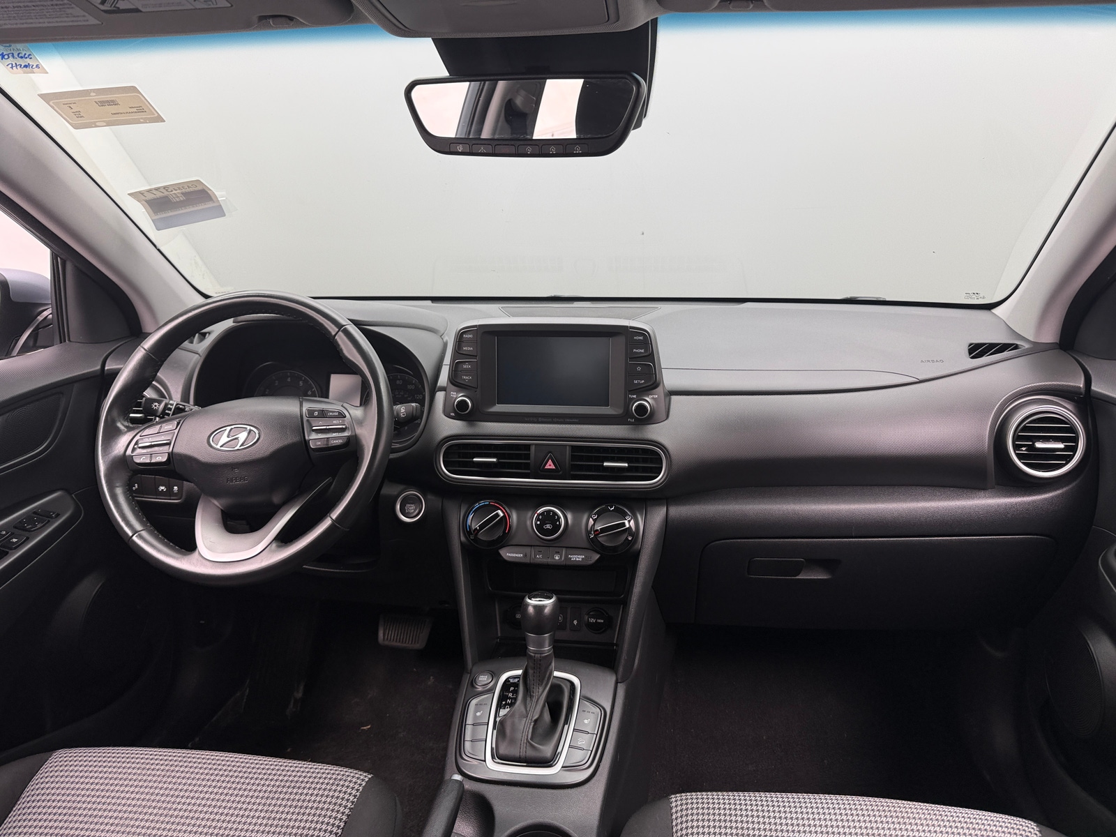 Thumbnail: 2020 Hyundai Kona - 3