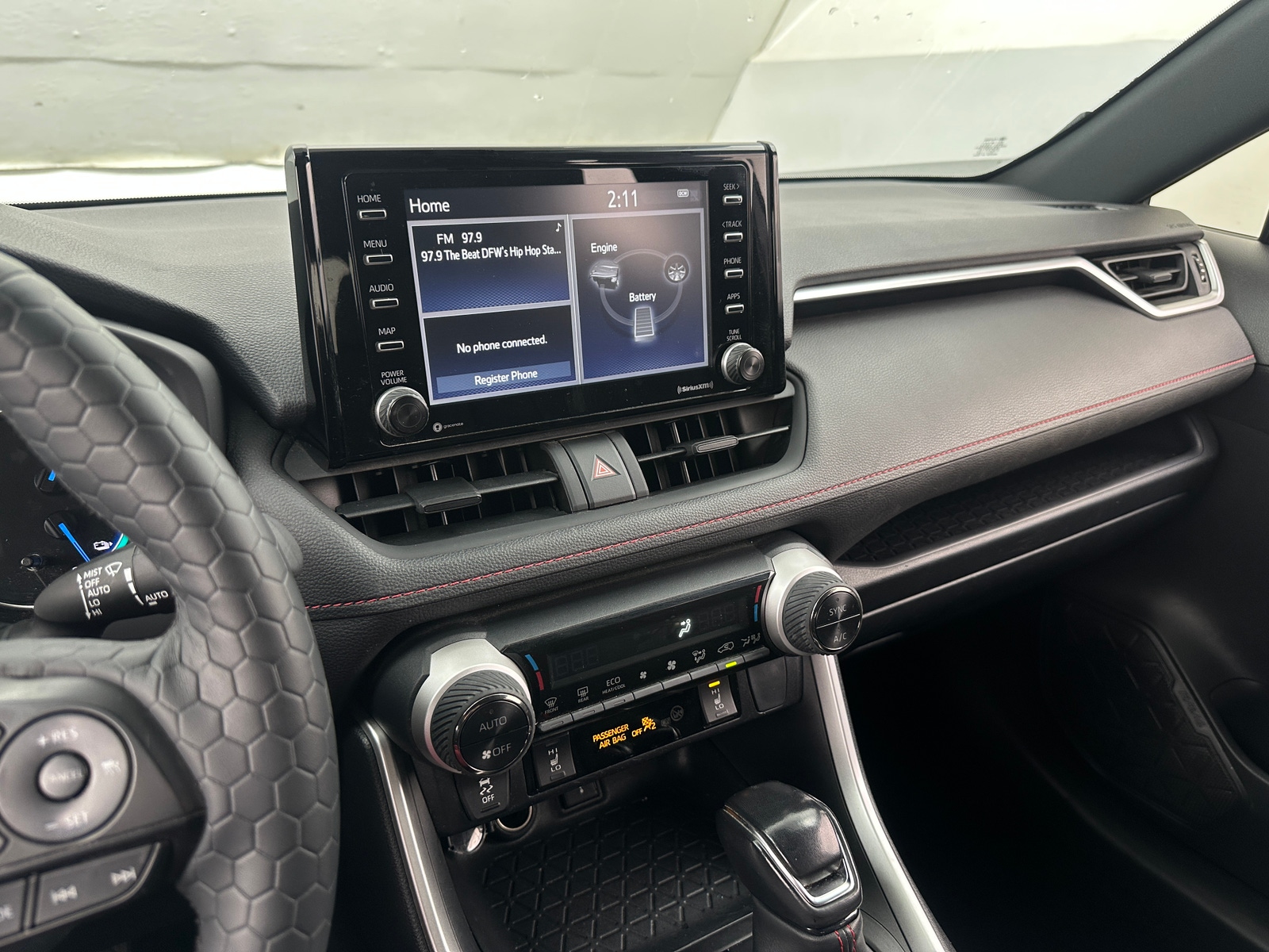 Thumbnail: 2021 Toyota RAV4 - 4