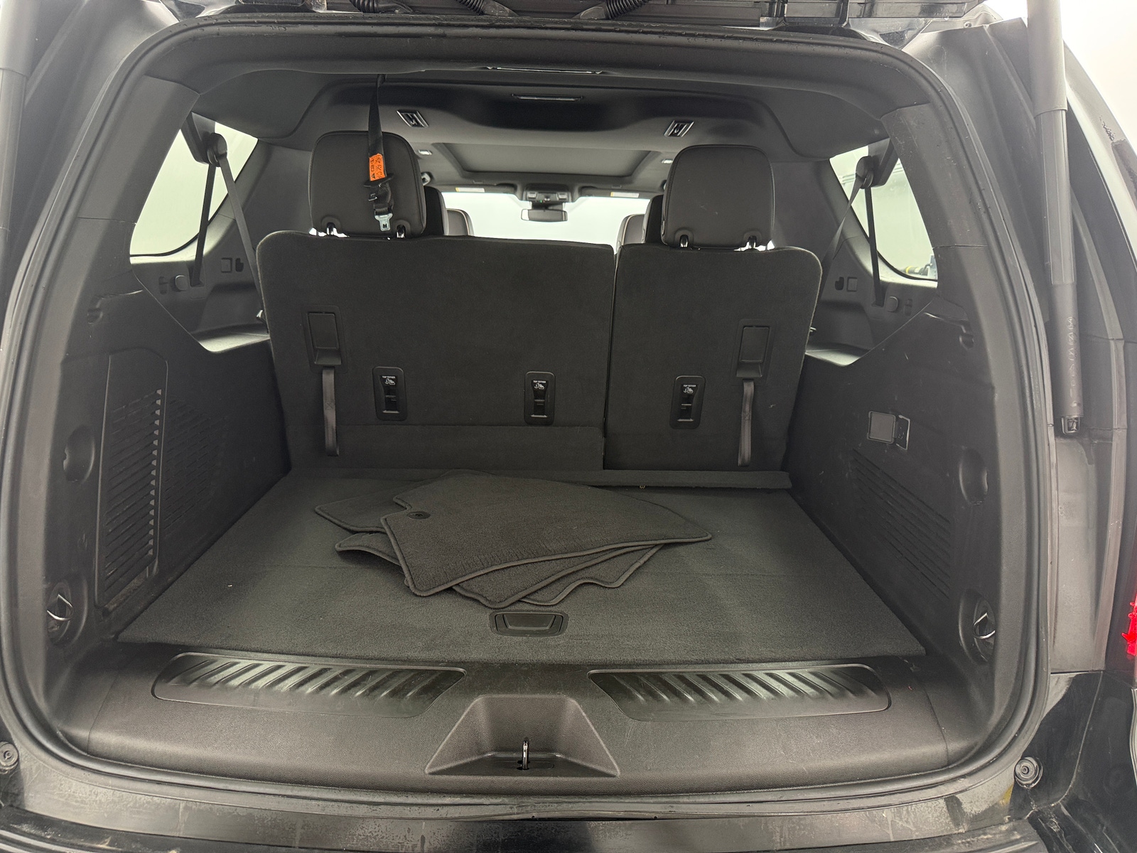 Thumbnail: 2023 GMC Yukon XL - 6