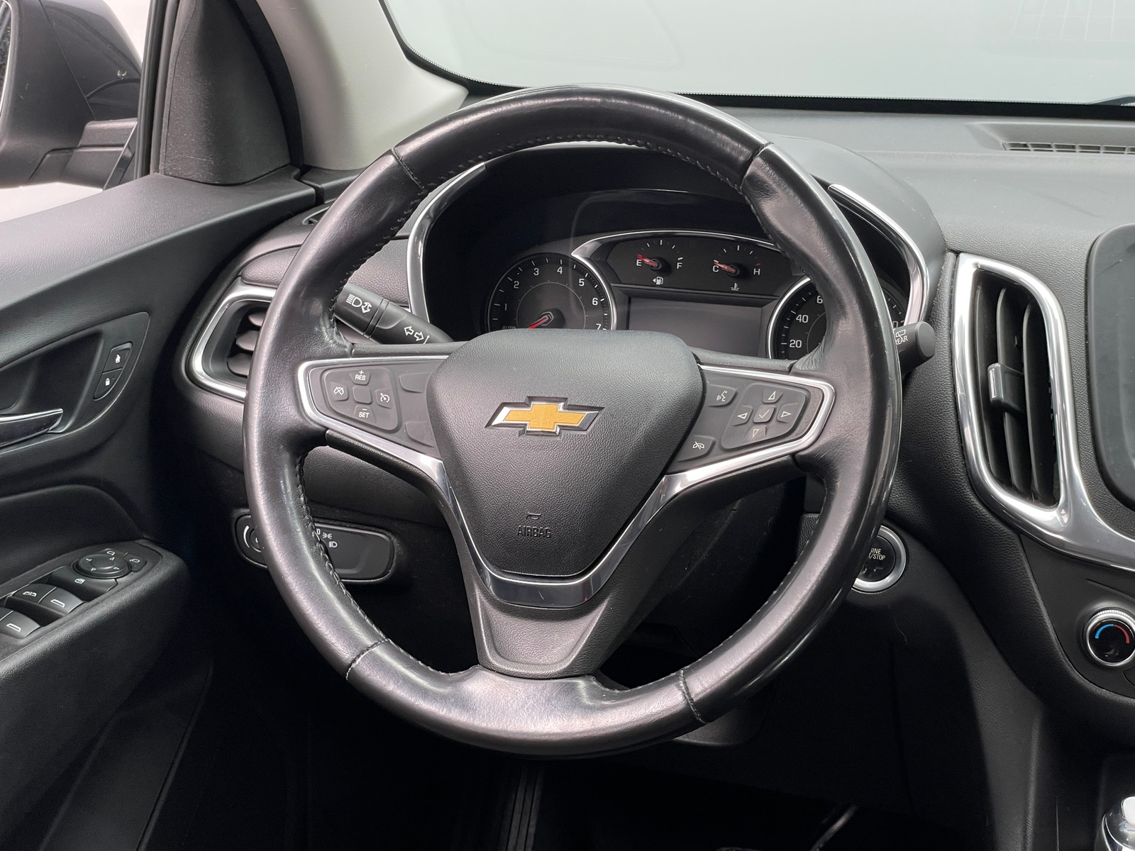 Thumbnail: 2019 Chevrolet Equinox - 5