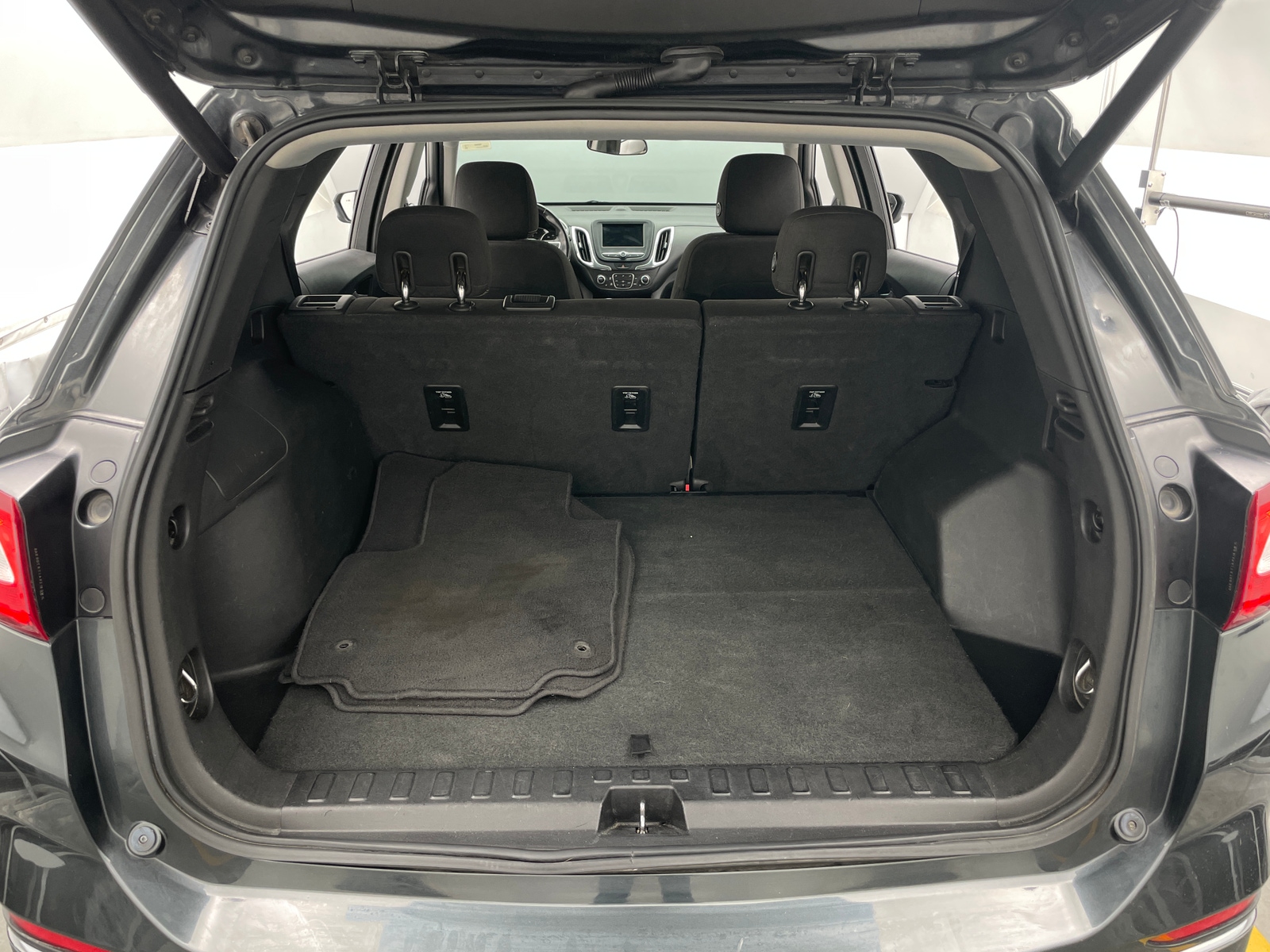 Thumbnail: 2019 Chevrolet Equinox - 7