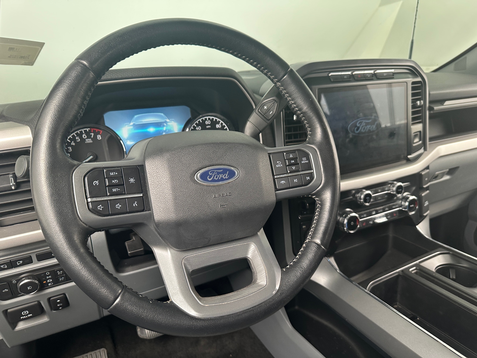 Thumbnail: 2022 Ford Econoline - 5