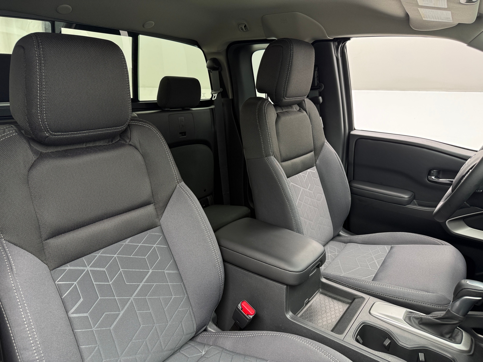 Thumbnail: 2025 Nissan Frontier - 2