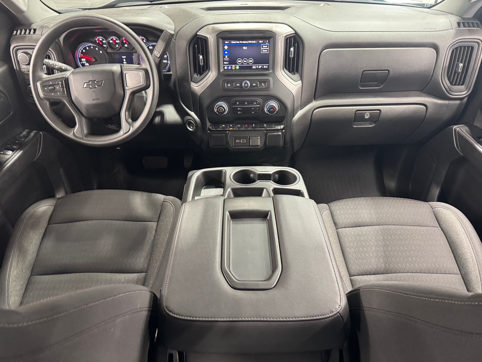 Thumbnail: 2024 Chevrolet Silverado 1500 - 3