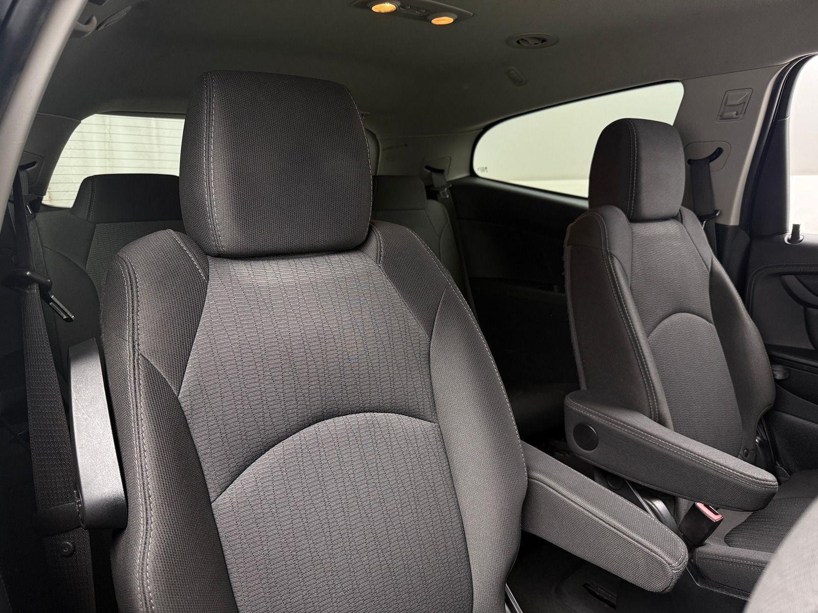 Thumbnail: 2017 Chevrolet Traverse - 6