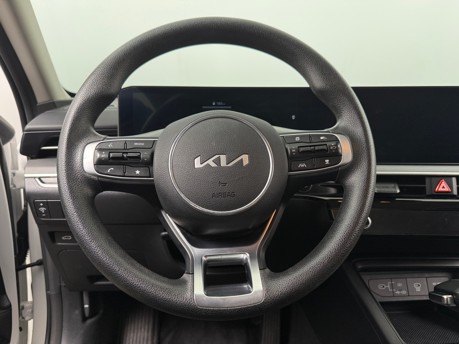 Thumbnail: 2025 Kia K5 - 5
