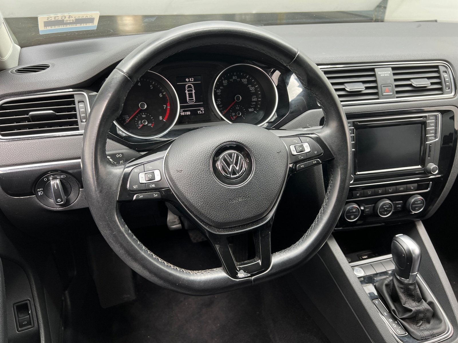 Thumbnail: 2017 Volkswagen Jetta - 4