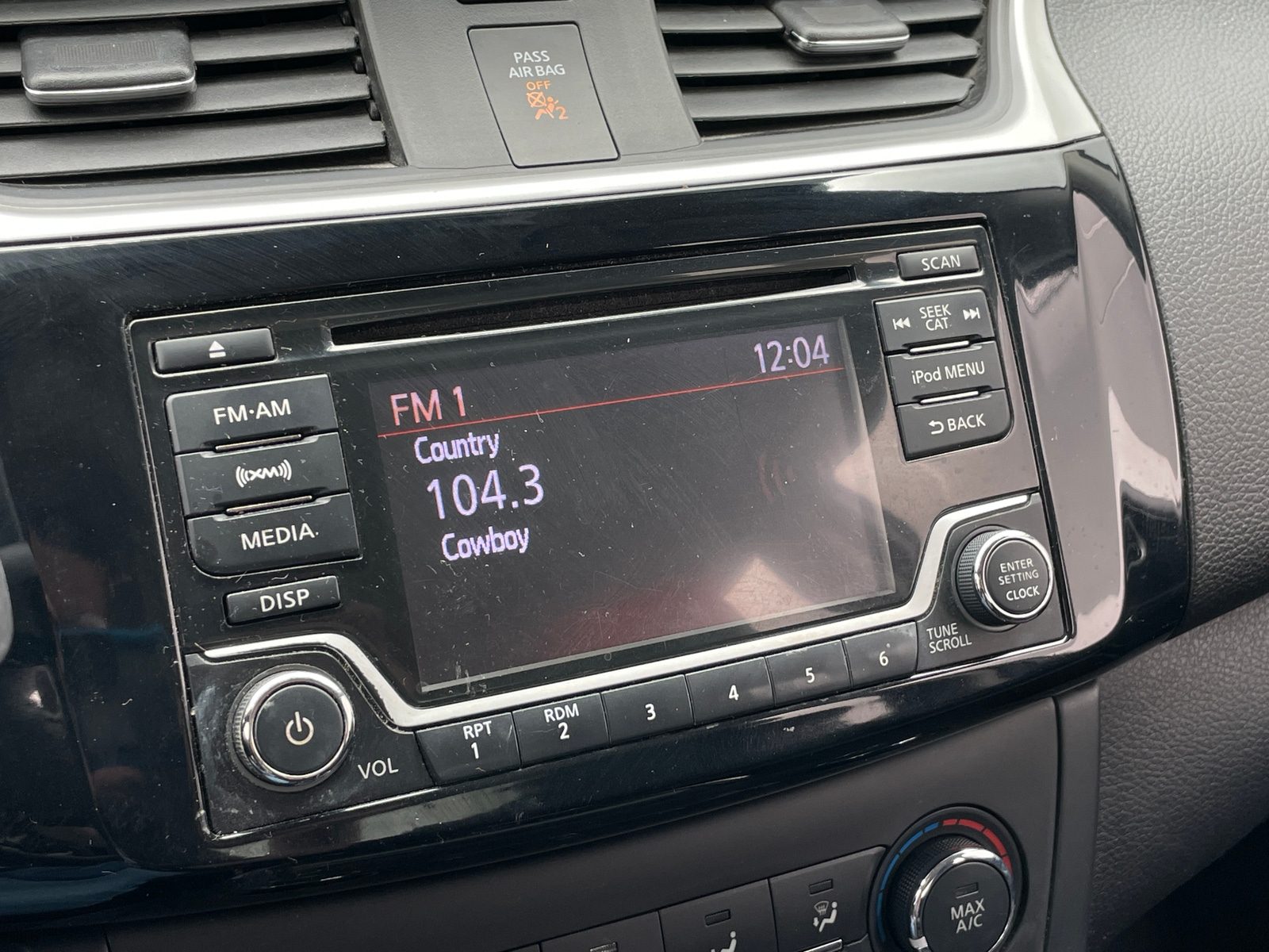 Thumbnail: 2017 Nissan Sentra - 4