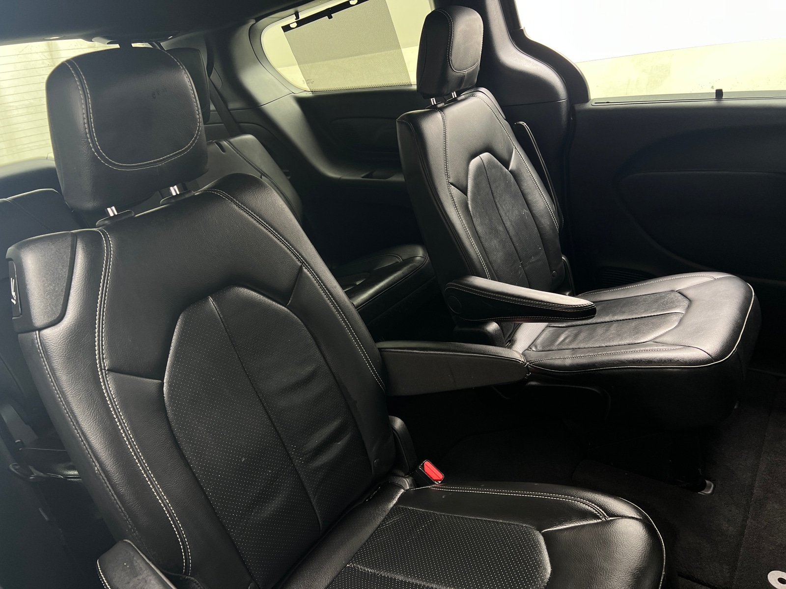 Thumbnail: 2020 Chrysler Pacifica - 5