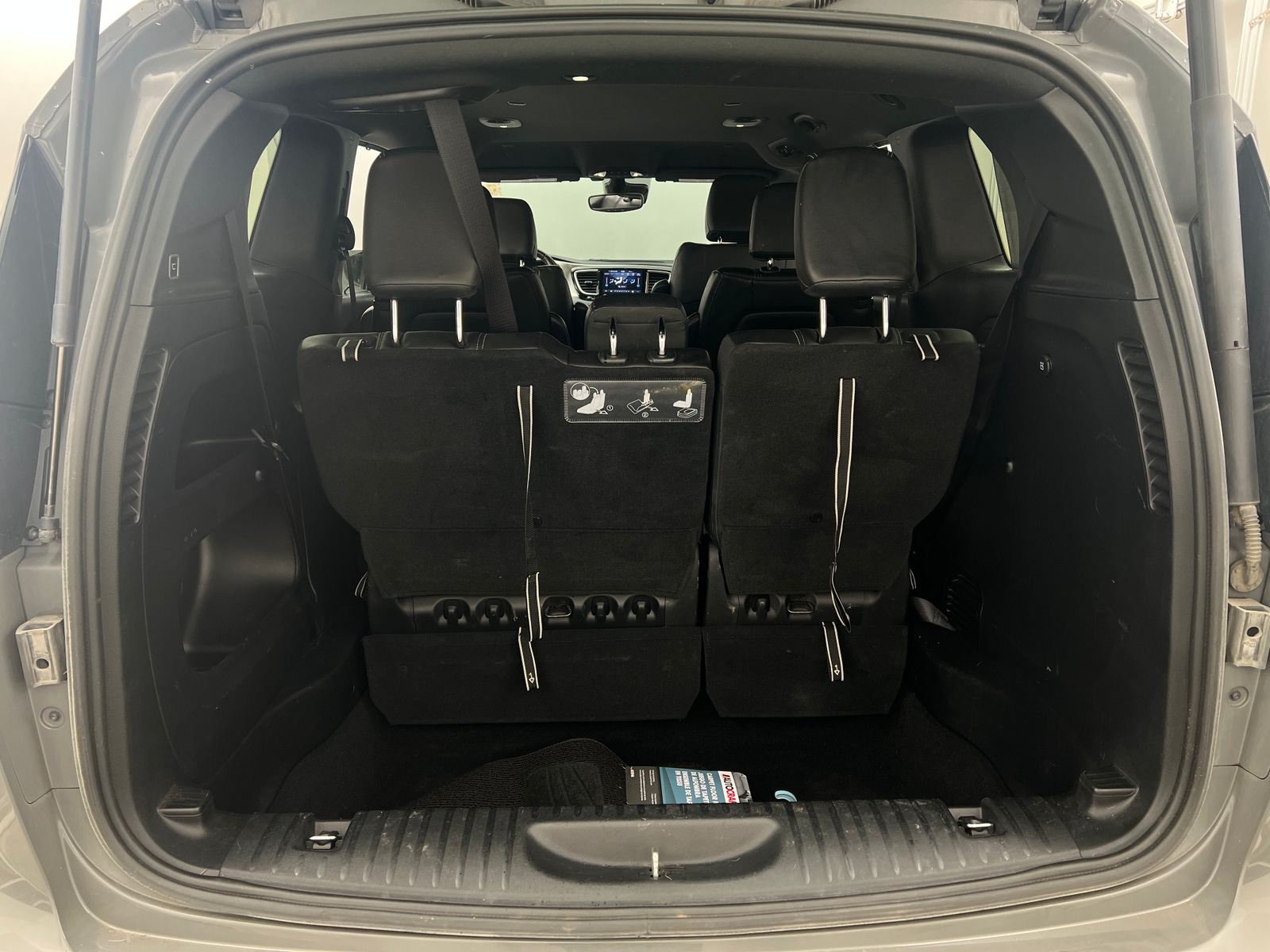 Thumbnail: 2020 Chrysler Pacifica - 6