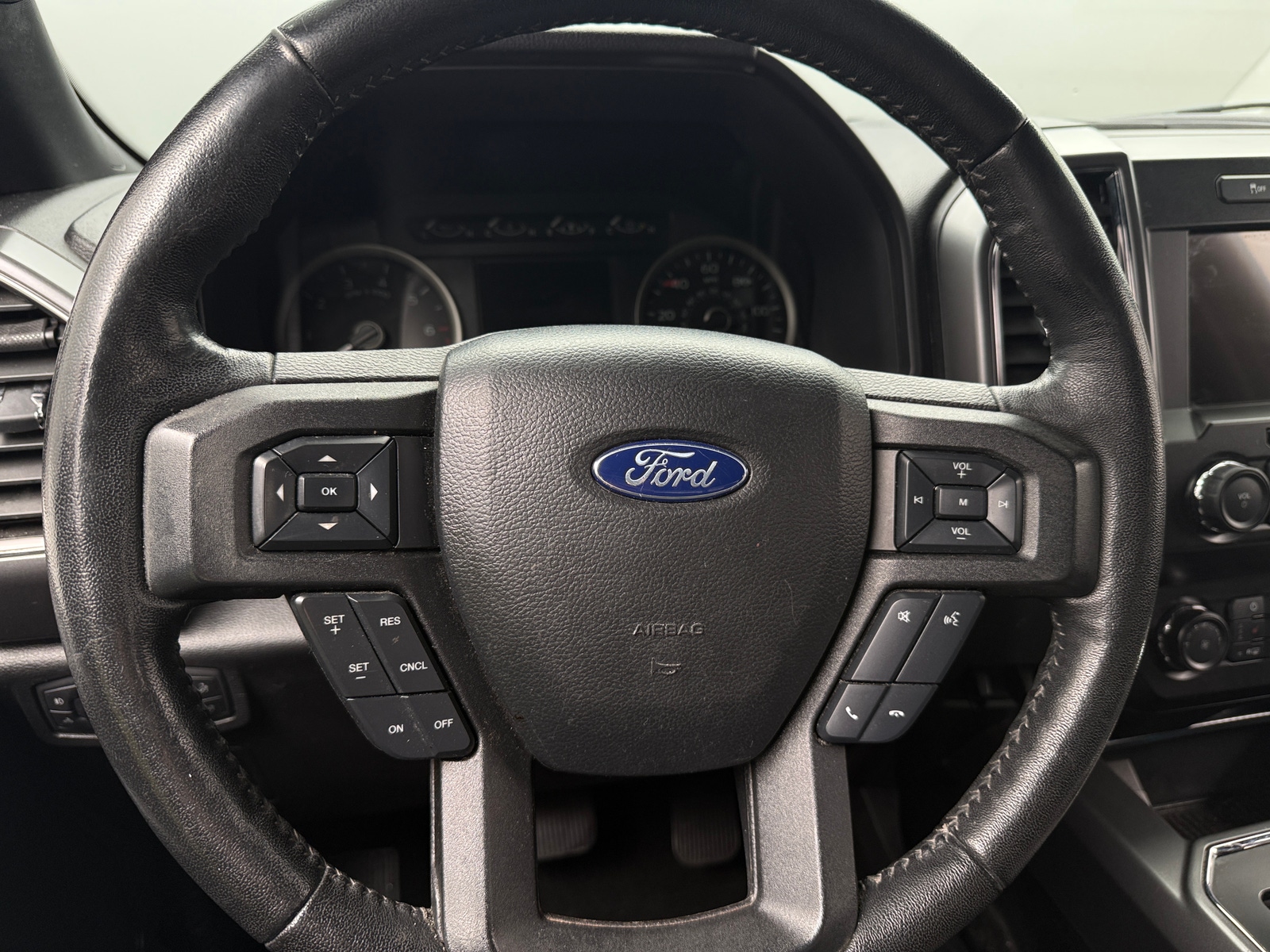 Thumbnail: 2019 Ford Econoline - 5